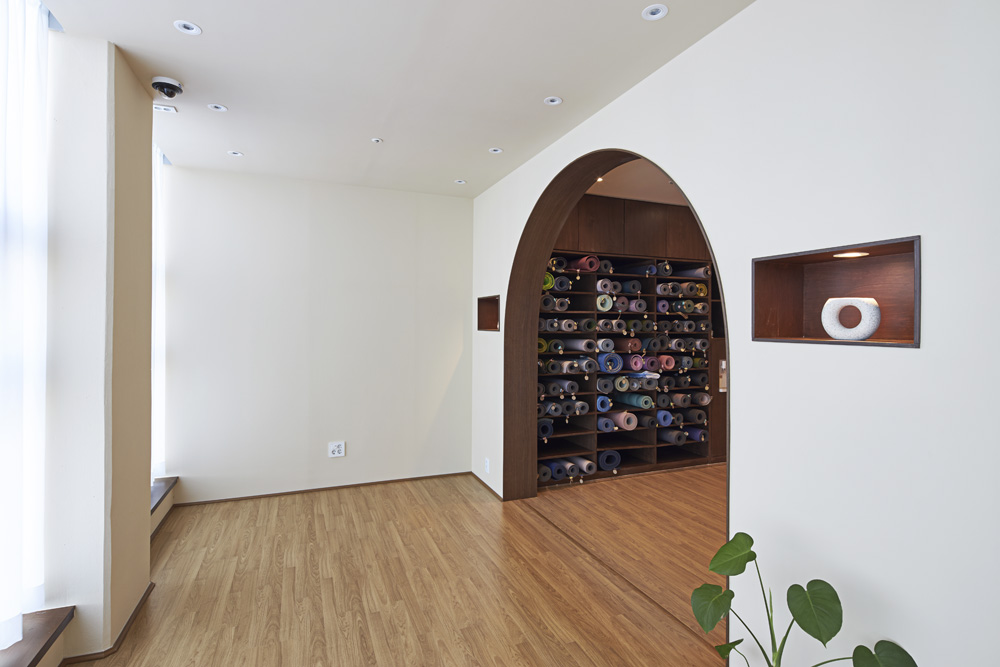 20 平米现代瑜伽室，打造宁静高雅空间-6