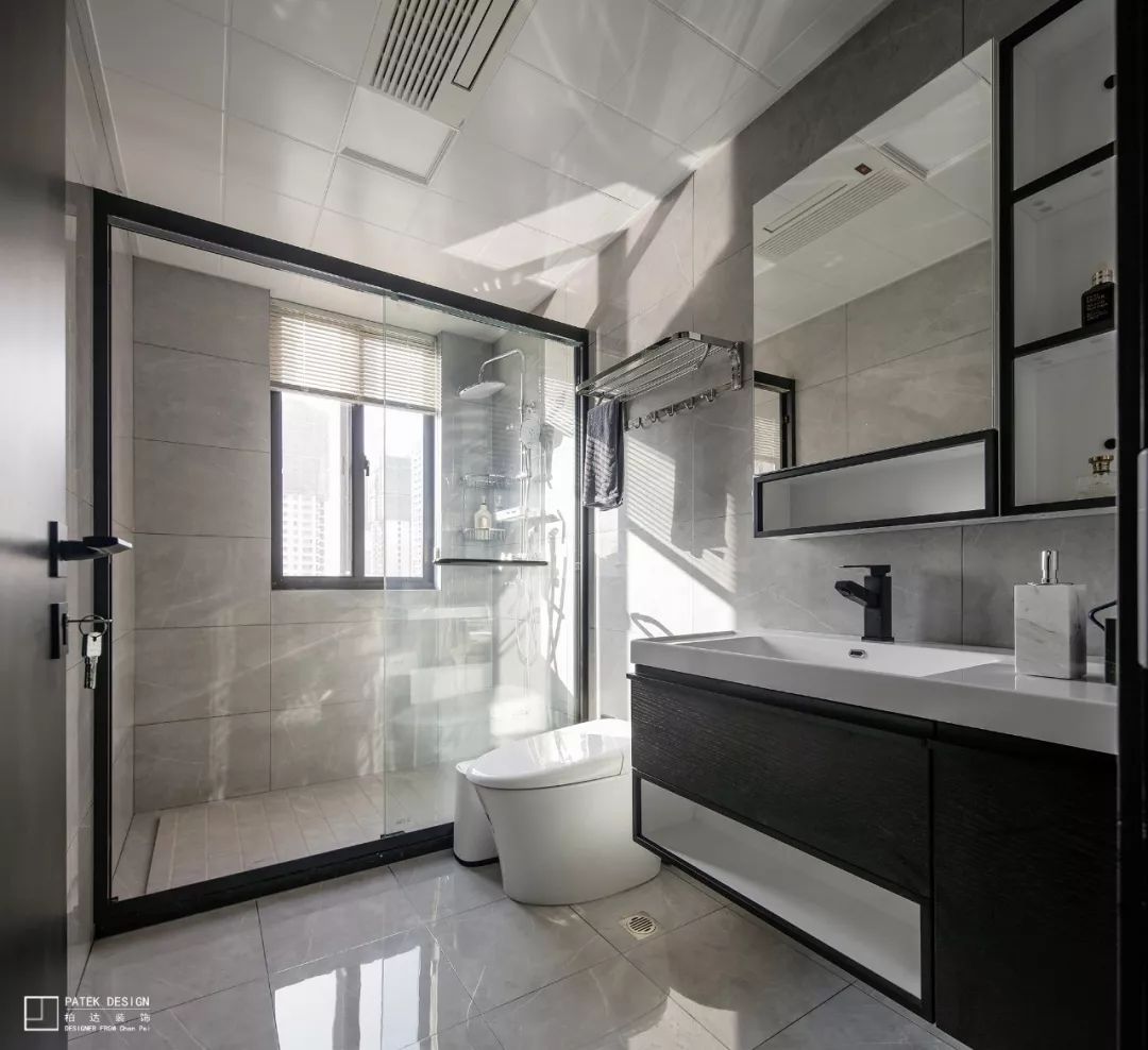 中央湖公馆 140㎡极简黑金家居,低调华丽尽收眼底-34