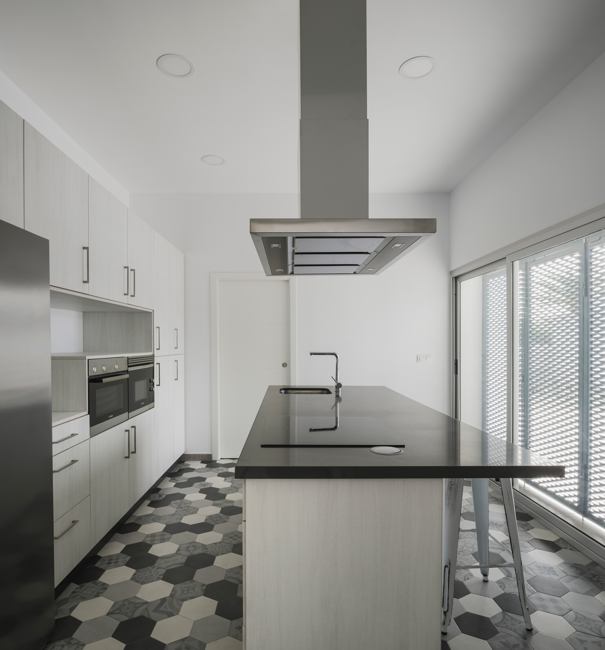 2016 年建造的“卡萨米兰达”住宅，现代简约风格打造私密生活空间-22