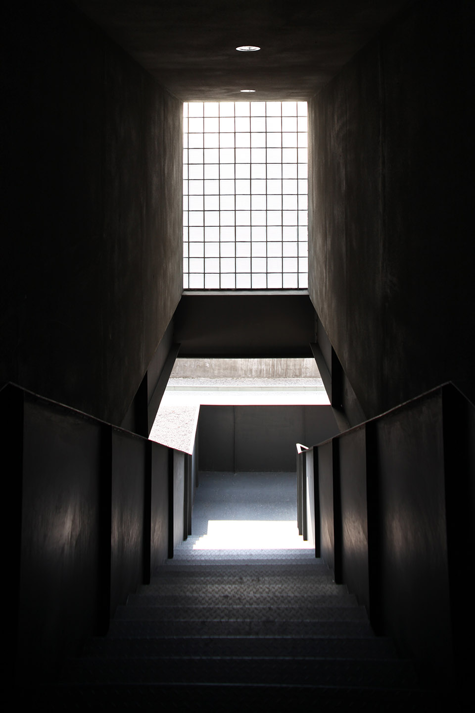 宁波柯力博物馆－混凝土框架与玻璃盒交响曲-56