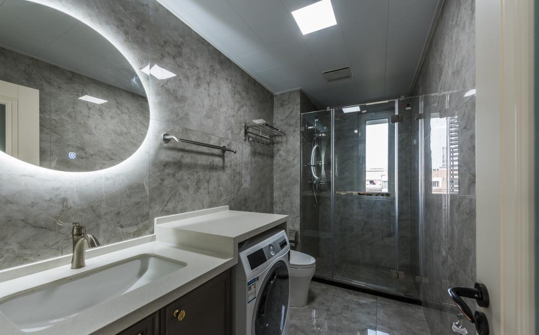 金色点缀的现代精致家居-21