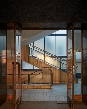布拉格首座摩天大楼丨意大利布拉丨QARTA architektura