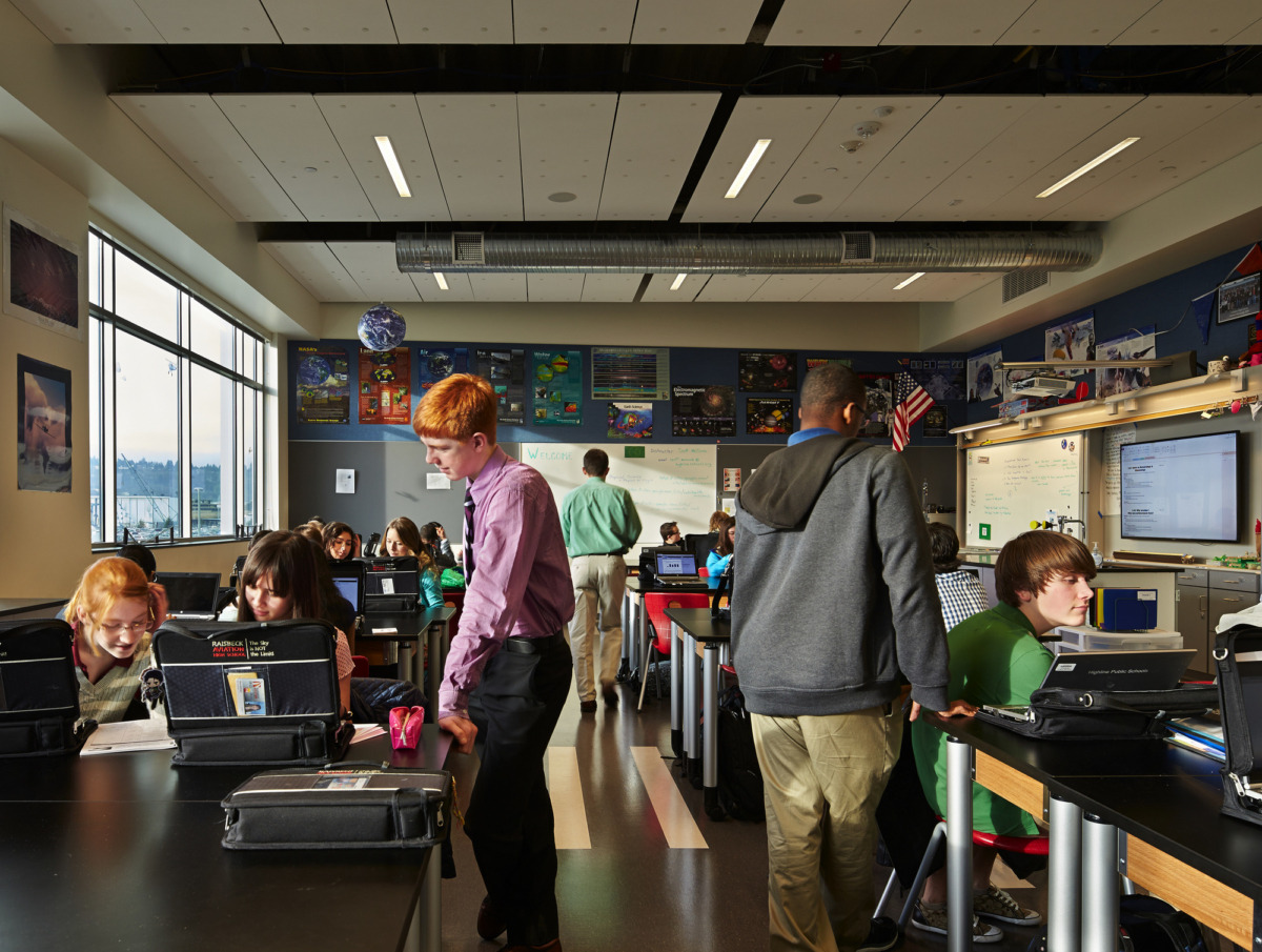 雷斯贝克航空高中-16