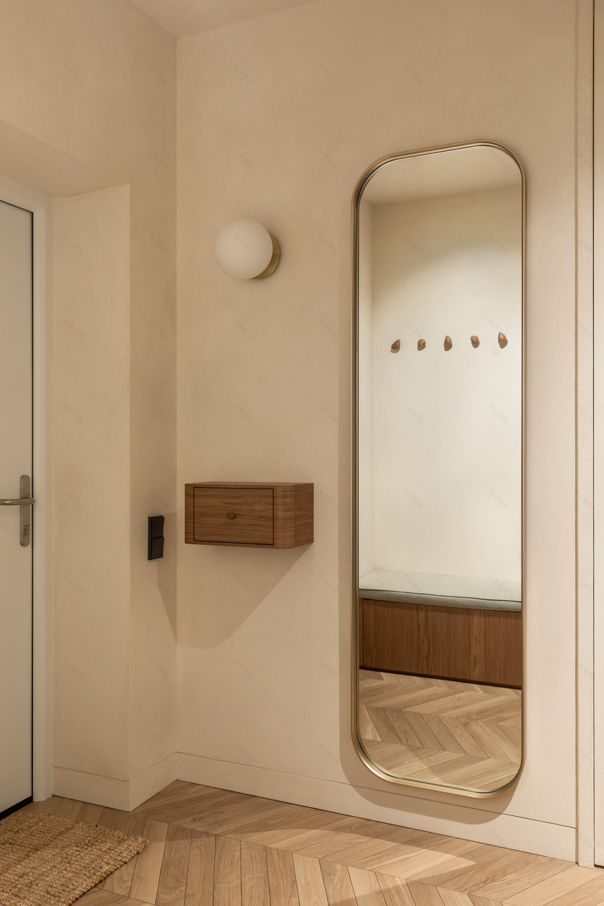 青山别墅(注:house常见可译为房子、住宅、别墅等,这里结合语境GREEN HILLS(青山),别墅表意更合适) 丨UkraineKyiv丨YD interior studio-3