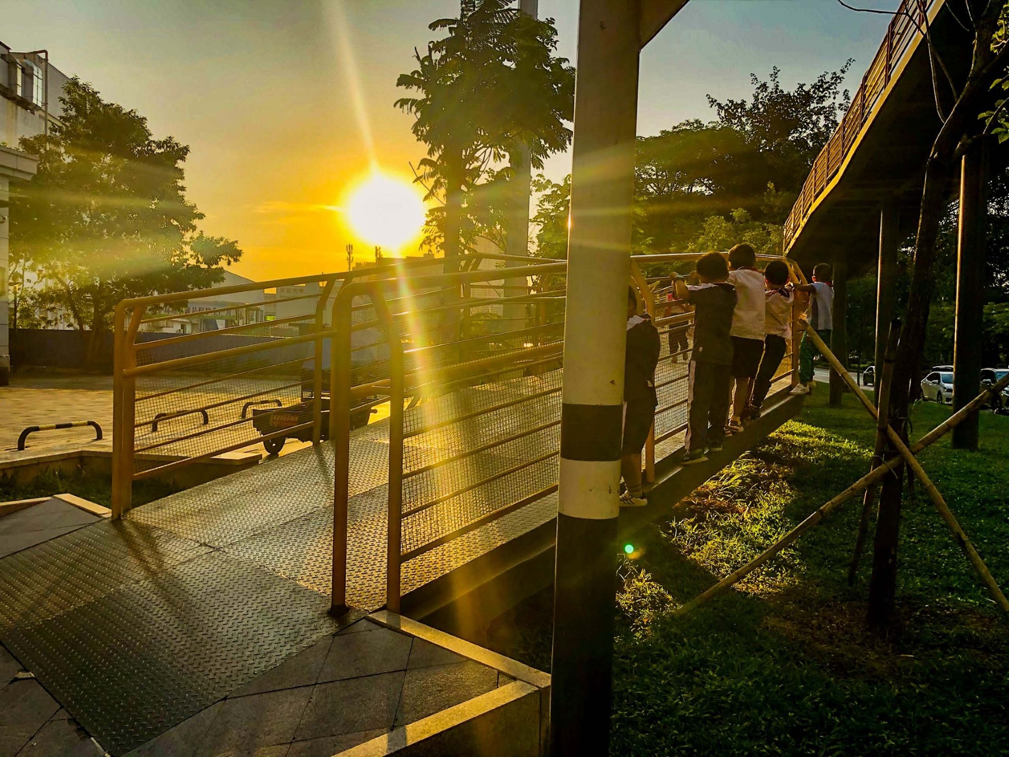 长安实验小学校园人行天桥丨中国东莞丨筑道建筑设计工作室-43