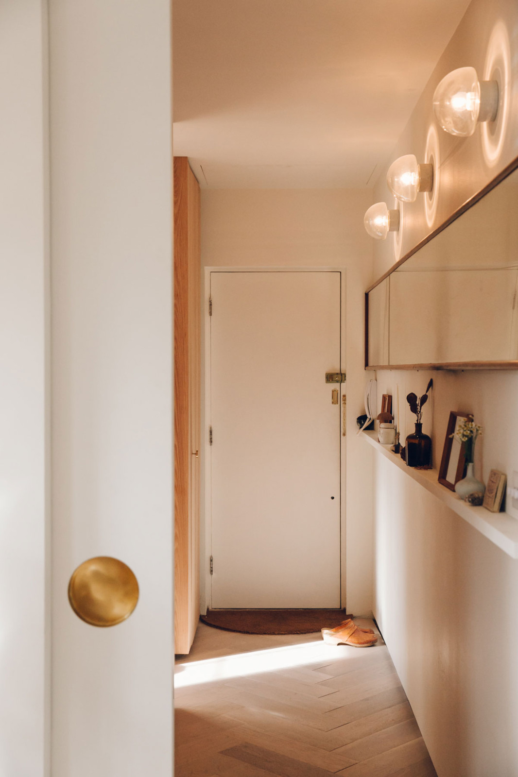 Verna Bentley & Louis Hagen Hall：Wilton Way-5