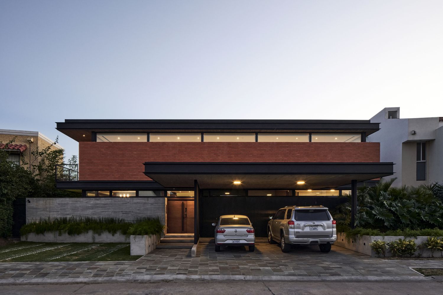 SV House · 玻利维亚的现代私密住宅丨玻利维亚圣克鲁斯丨Sommet-35