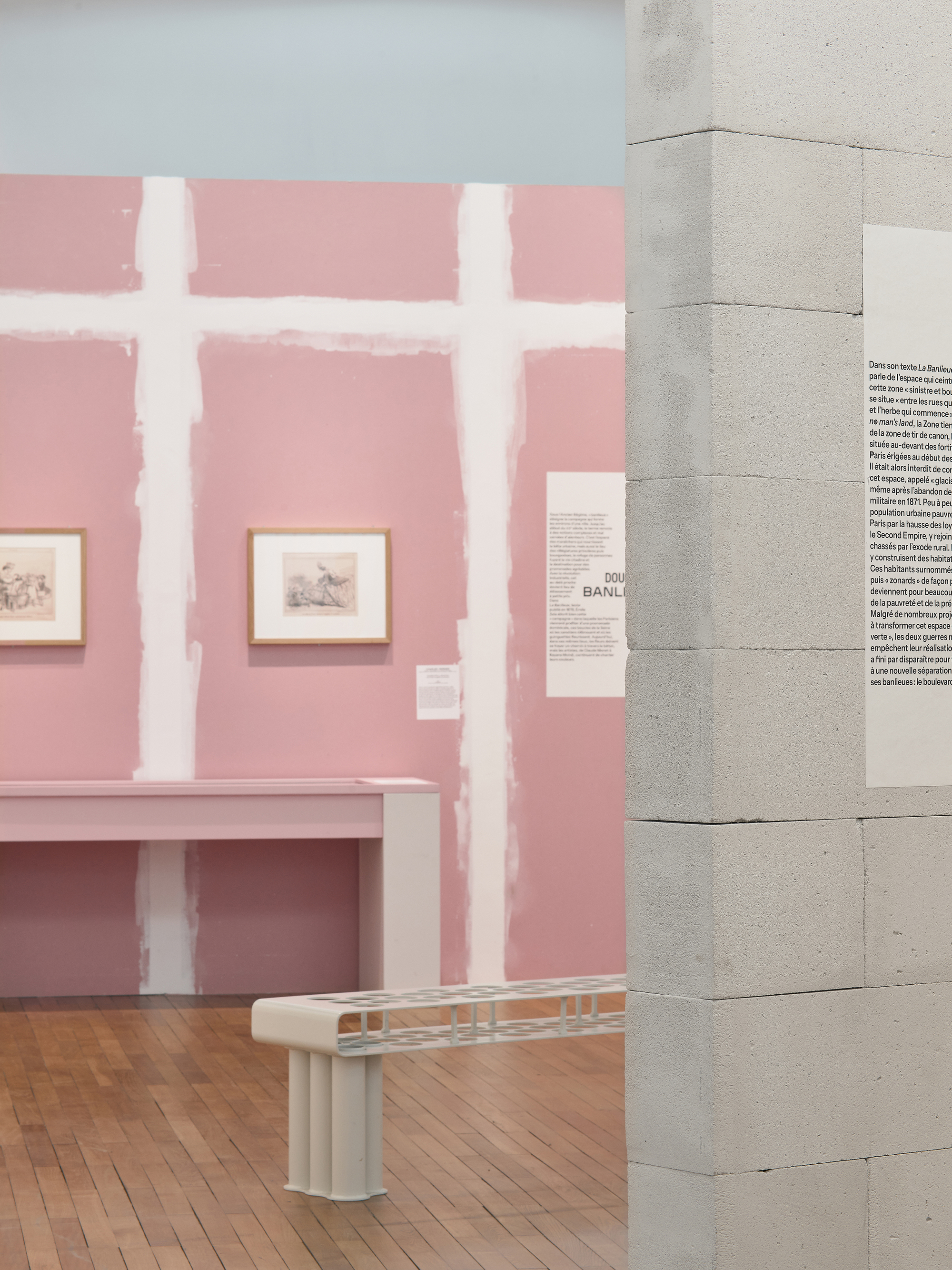 Banlieues Chéries Exhibition / Roll-25