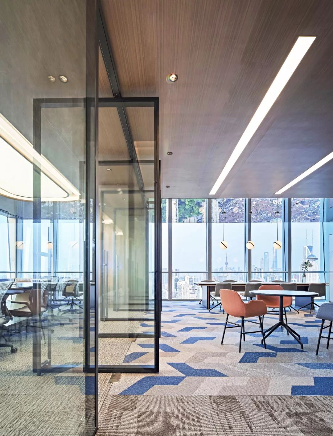 国泰君安期货 | 色彩缤纷的金融才俊办公空间-19