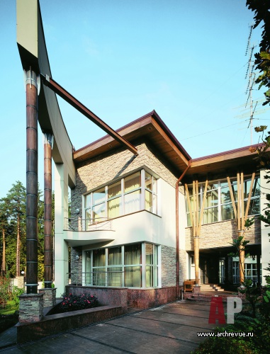 带拱形 facade 和露台的房子室内设计丨Величкин Дмитрий,Голованов Николай-12