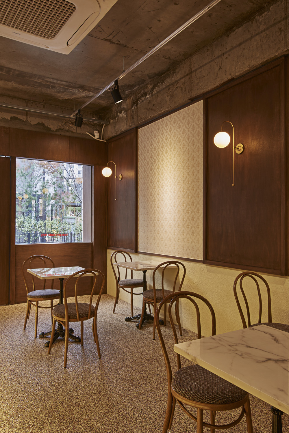 12 平卡佩咖啡厅 | 极简木质空间，沉静优雅-11