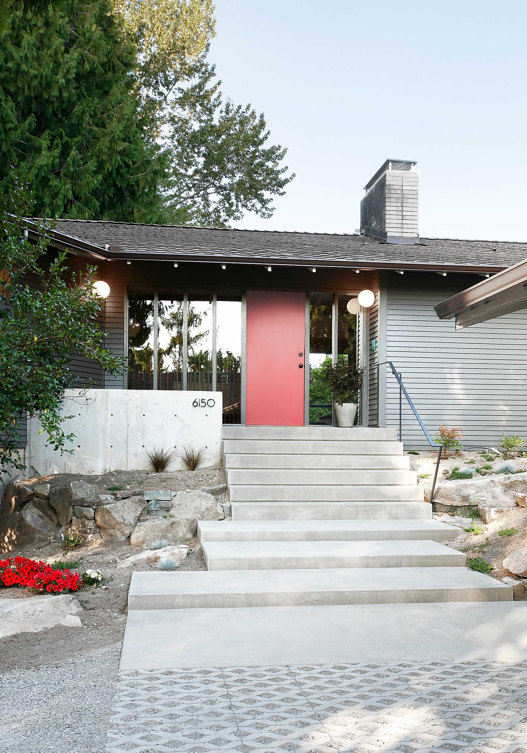 西雅图郊区百年住宅的现代改造-6