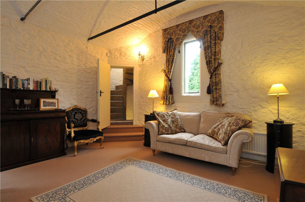 Arley Tower哥特复兴风格城堡塔楼改造住宅丨英国伍斯特-11