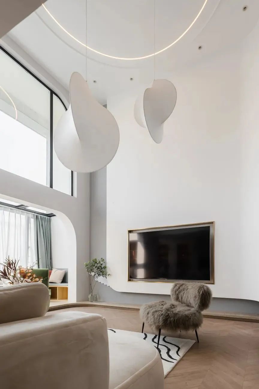 法式浪漫顶楼复式住宅-19