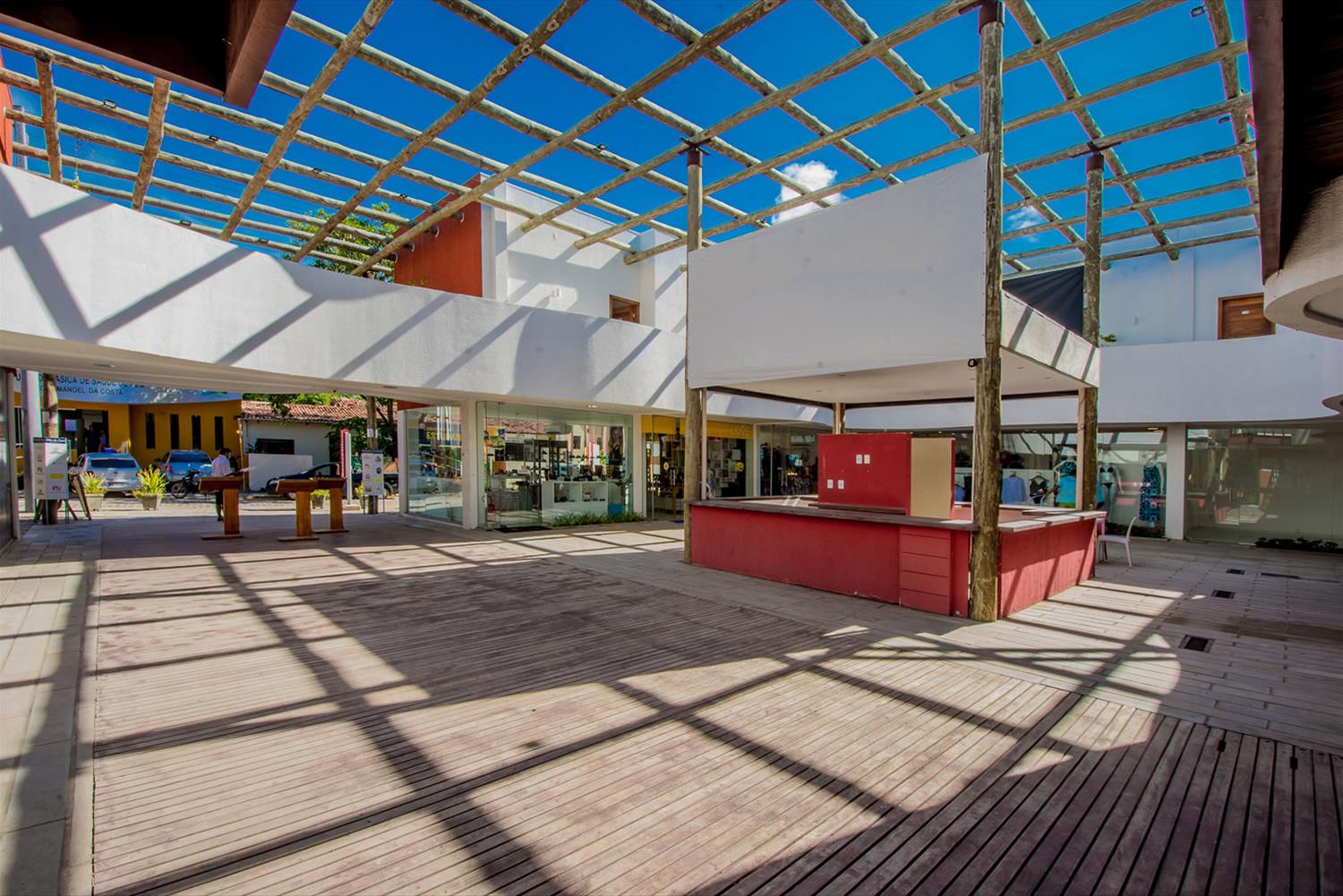 巴西 Villa da Pipa 购物别墅 | 木质与玻璃的完美结合-4