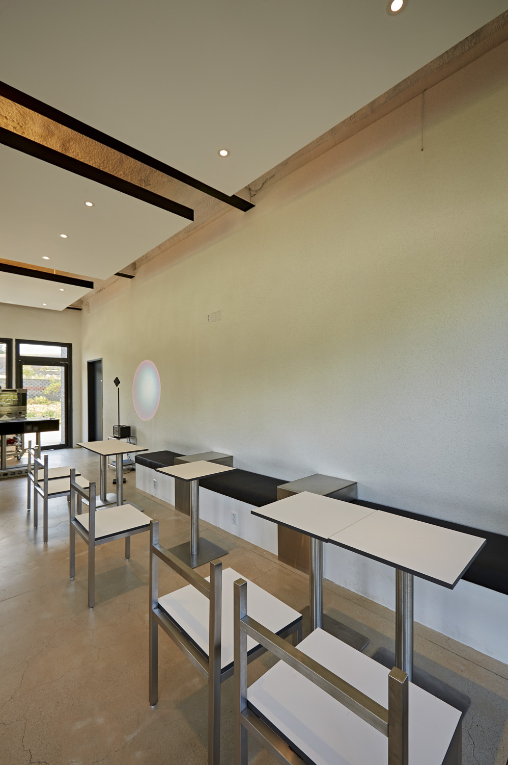 20 平米咖啡厅的照明设计亮点-16