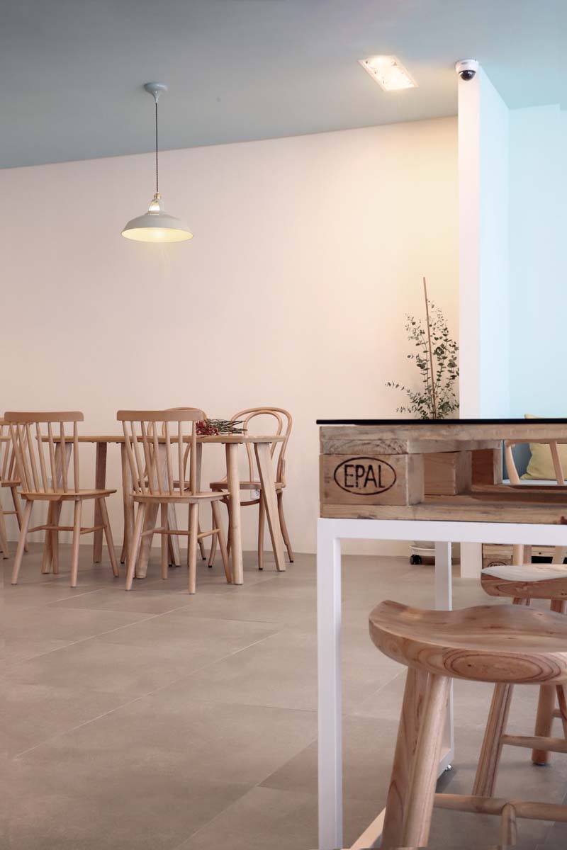 30 坪舒适氛围的咖啡馆设计-10