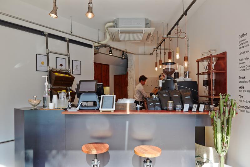现代首尔四坪咖啡厅，小巧精致的设计美学-3