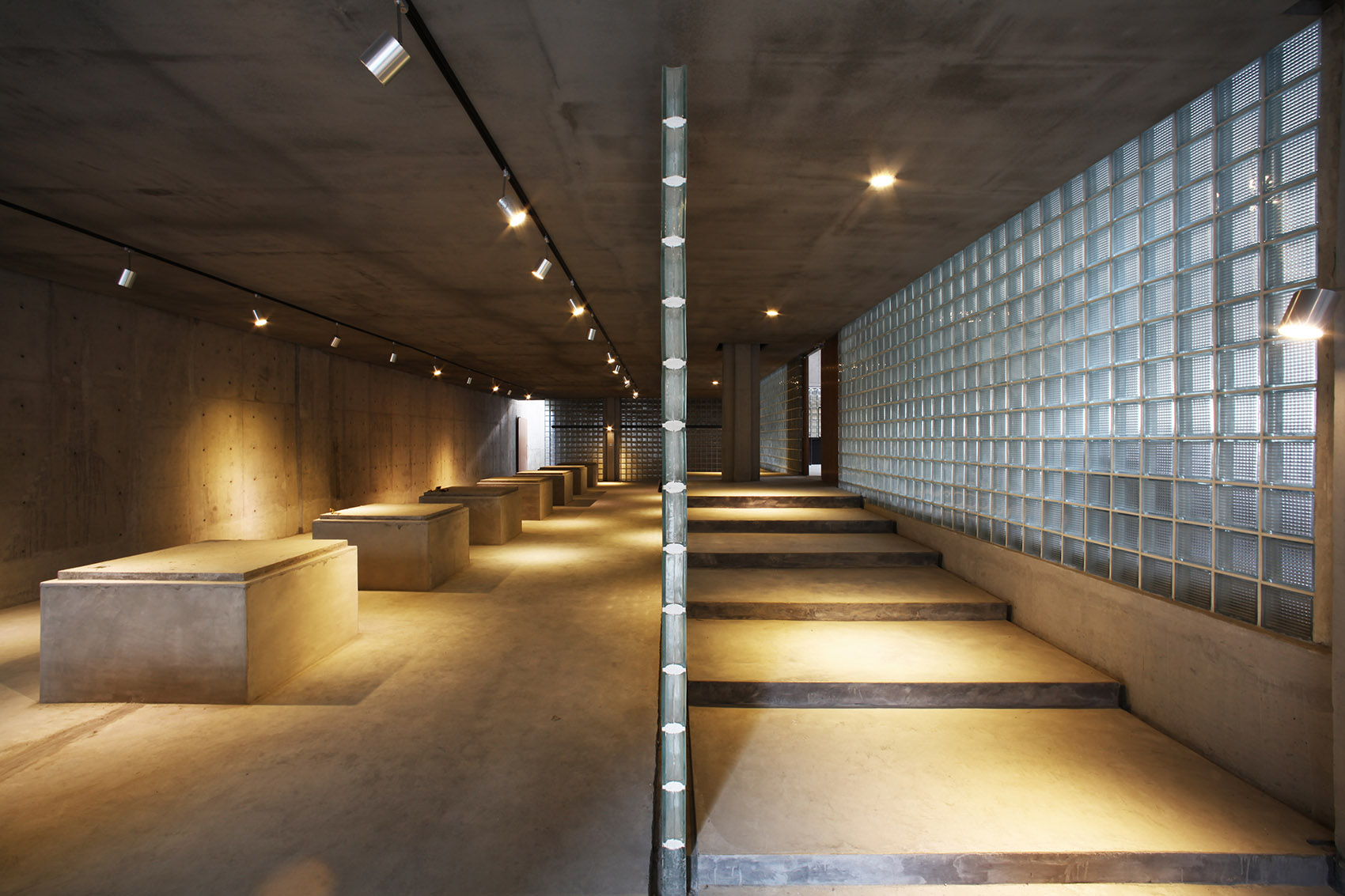 宁波柯力博物馆－混凝土框架与玻璃盒交响曲-45