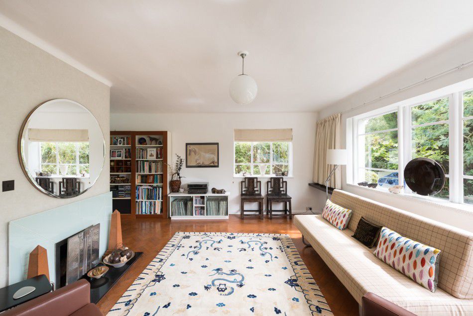 House Designed by Oliver Hill in 1935 is Currently for Sale-13