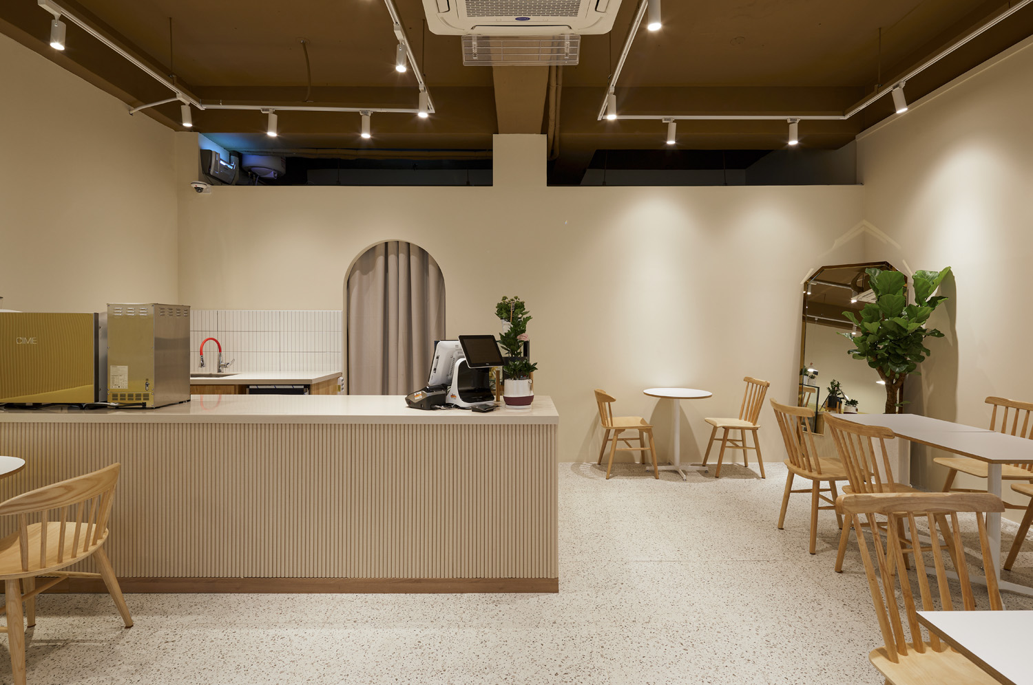 "韩国简约风格咖啡厅设计"-3