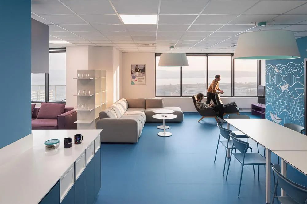 保加利亚在线支付 Paysafe 办公空间丨Cache atelier 设计团队-8