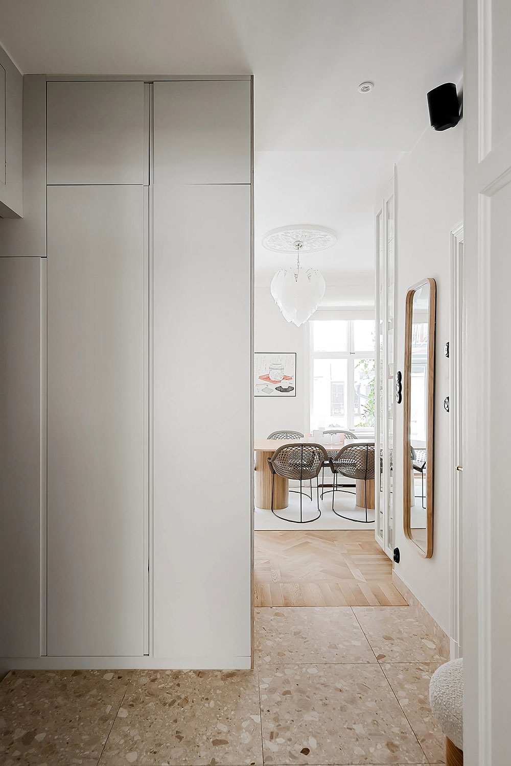 瑞典 75 平米优雅公寓 | 乳白色调的柔和魅力-10