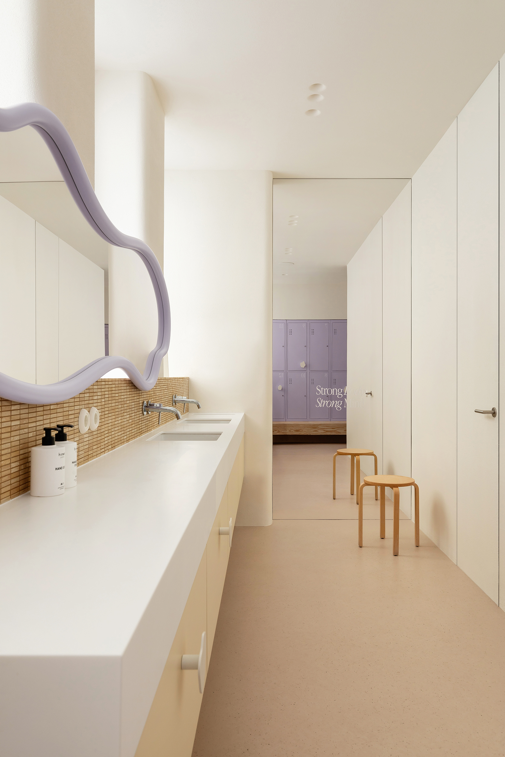 整体瑜伽工作室丨乌克兰基辅-45