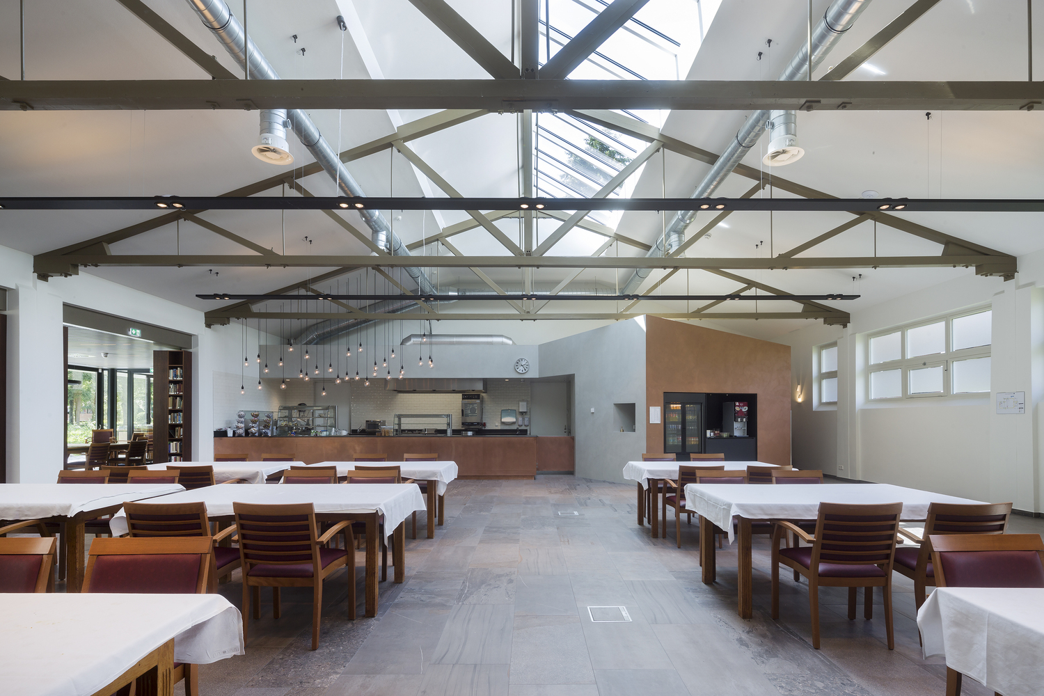 荷兰耶稣会省新住宅-19