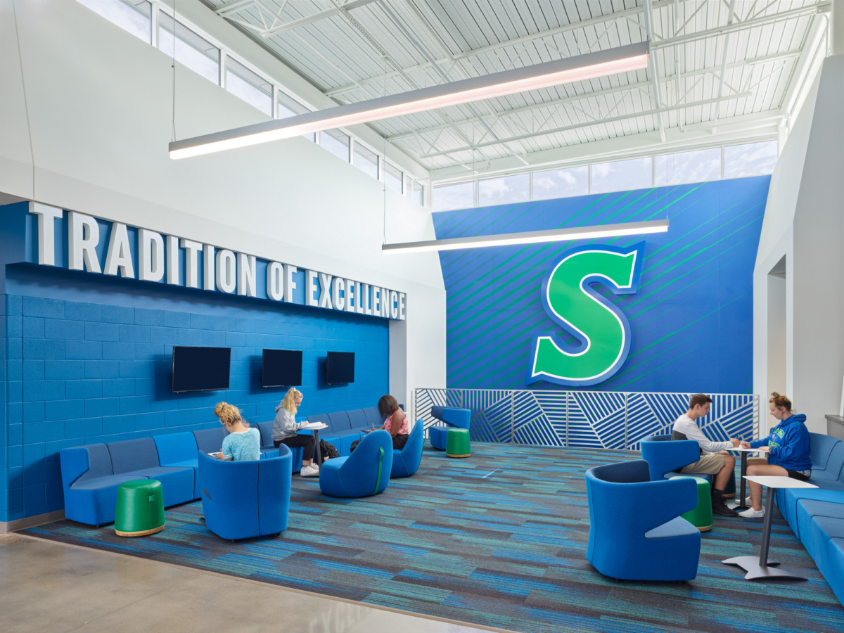 Blue Springs South High School 新生中心设计-9