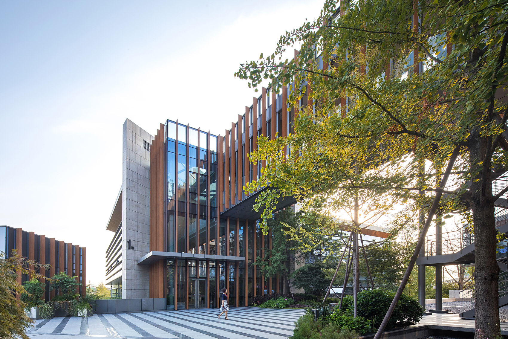 成都麓湖郎酒集团总部 / 上海骏地建筑设计事务所股份有限公司-19