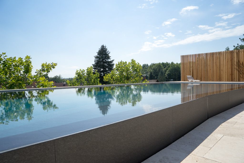 罗根专用泳池丨Raum & Design Strategie-10