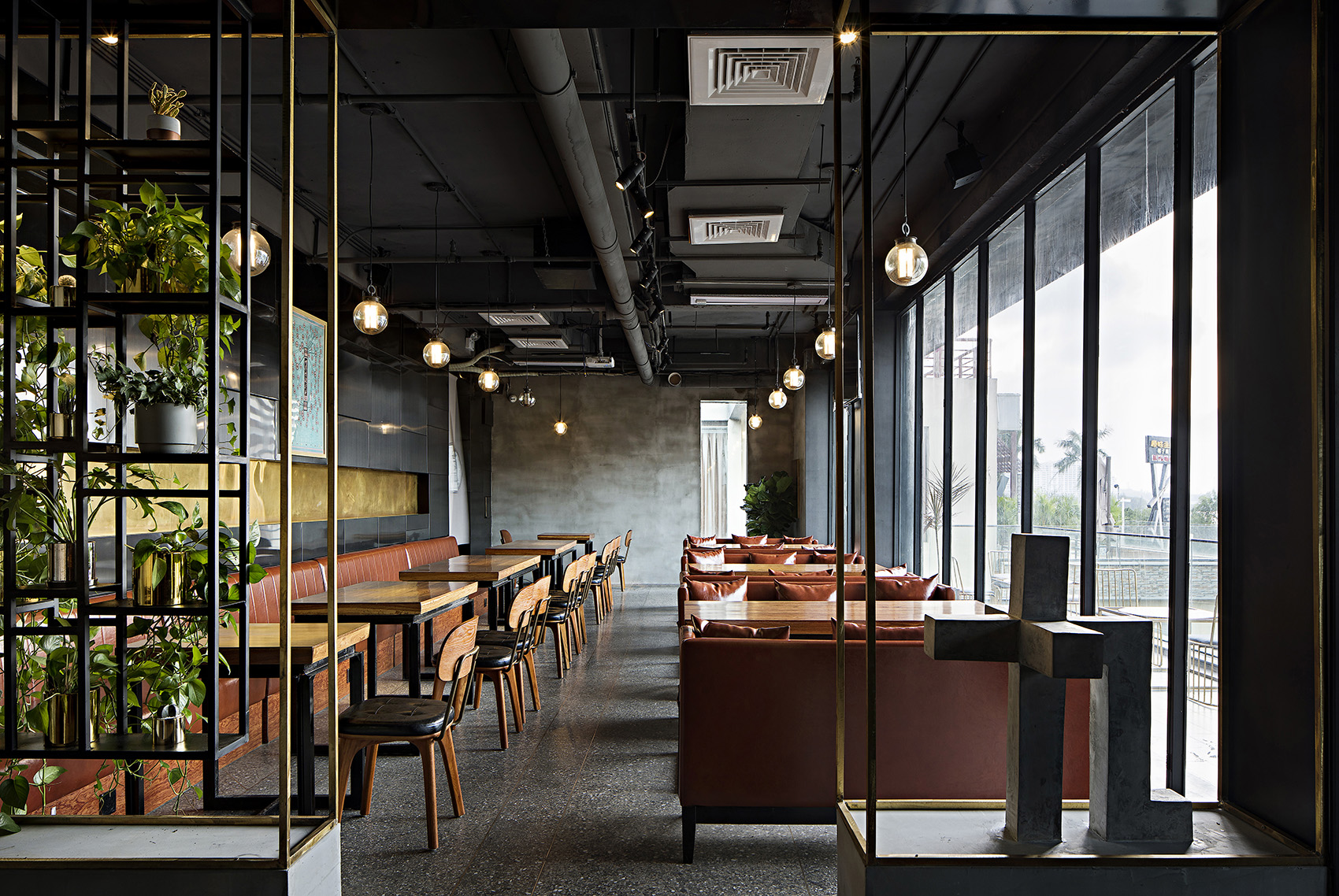 海口 食酒堂精酿吧 | 龙丽仁室内装饰设计-23