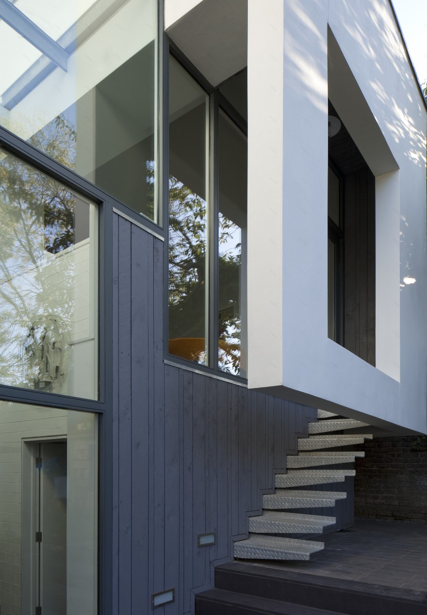 cut and fold house-7