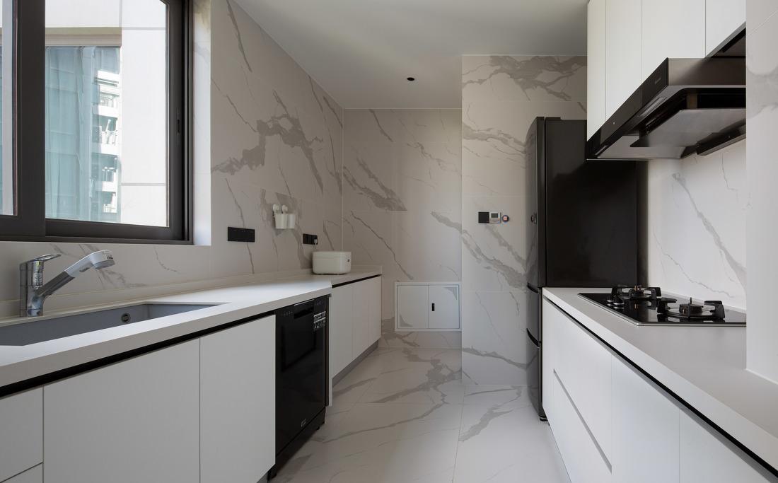 200㎡大平层现代简约风黑白艺术空间-46