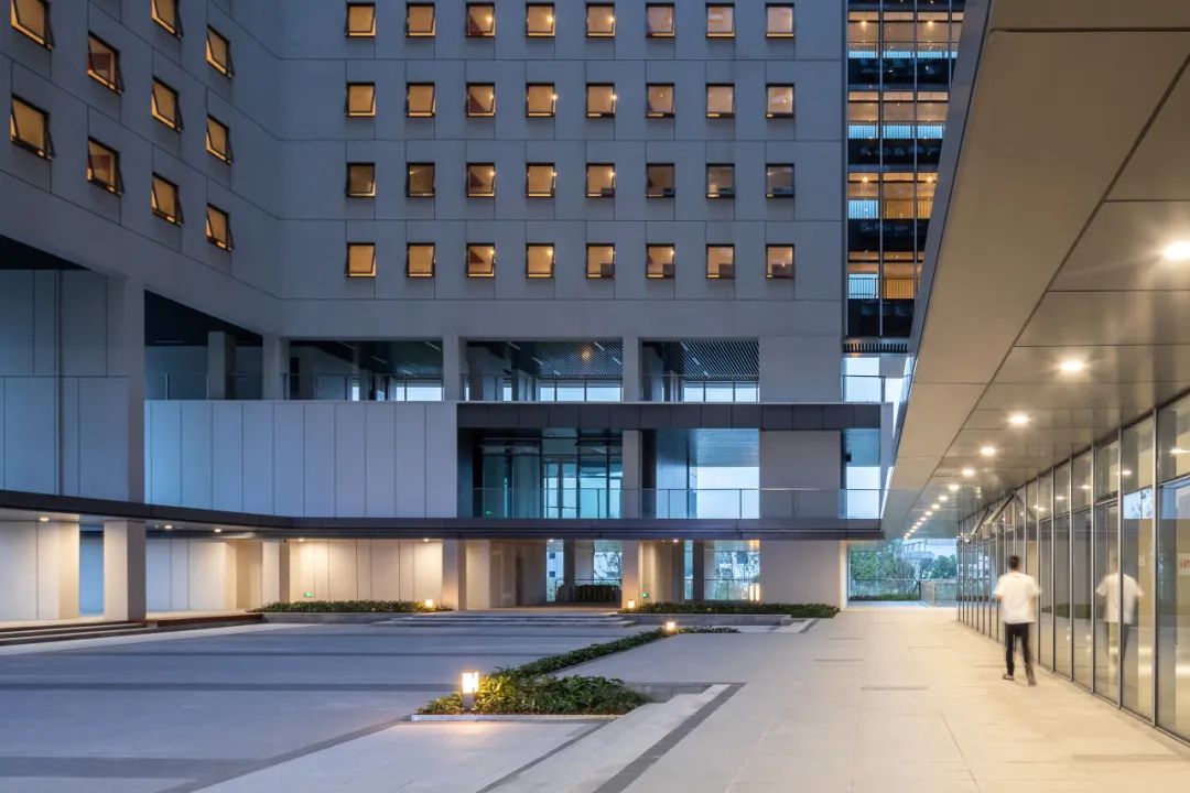 宁波北仑青创大厦丨中国宁波丨DC国际-33