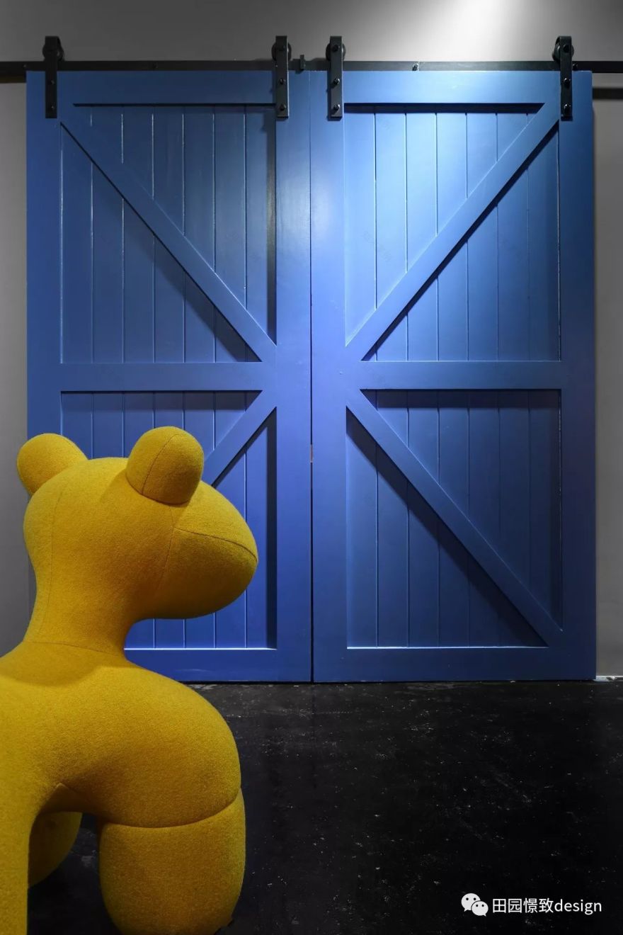 Benjamin Moore 绵阳体验店 | 太阳红的撞色冲击-26