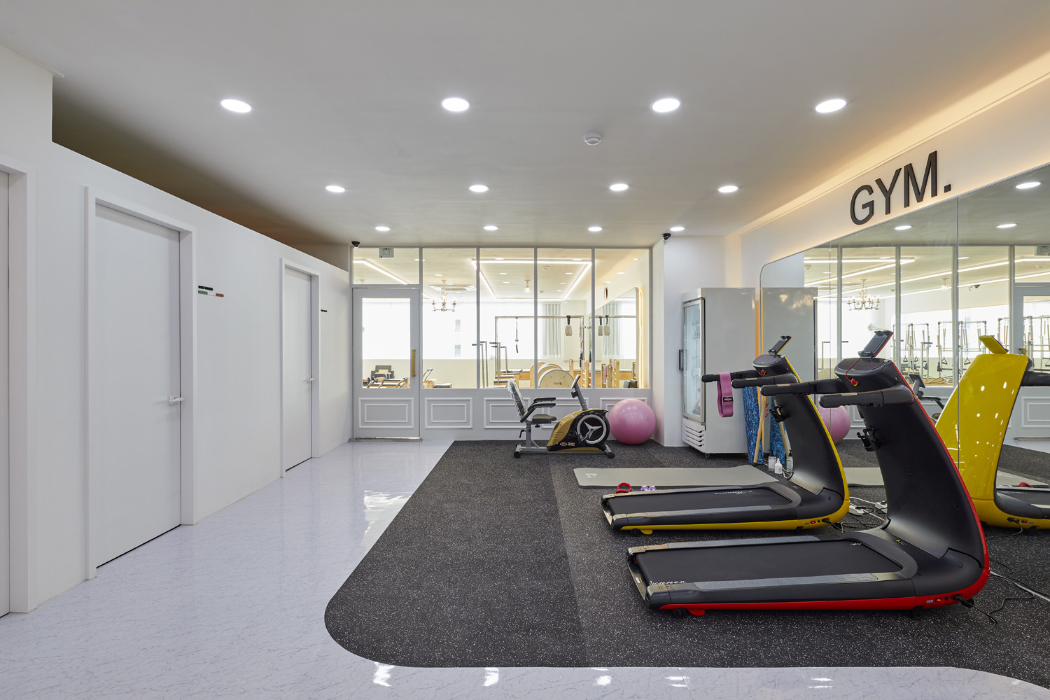 简约 40 平公寓，展现极简生活美学-9