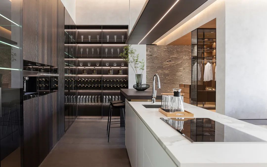 厦门 RAVA 旗舰店 | 现代简约美学空间-34