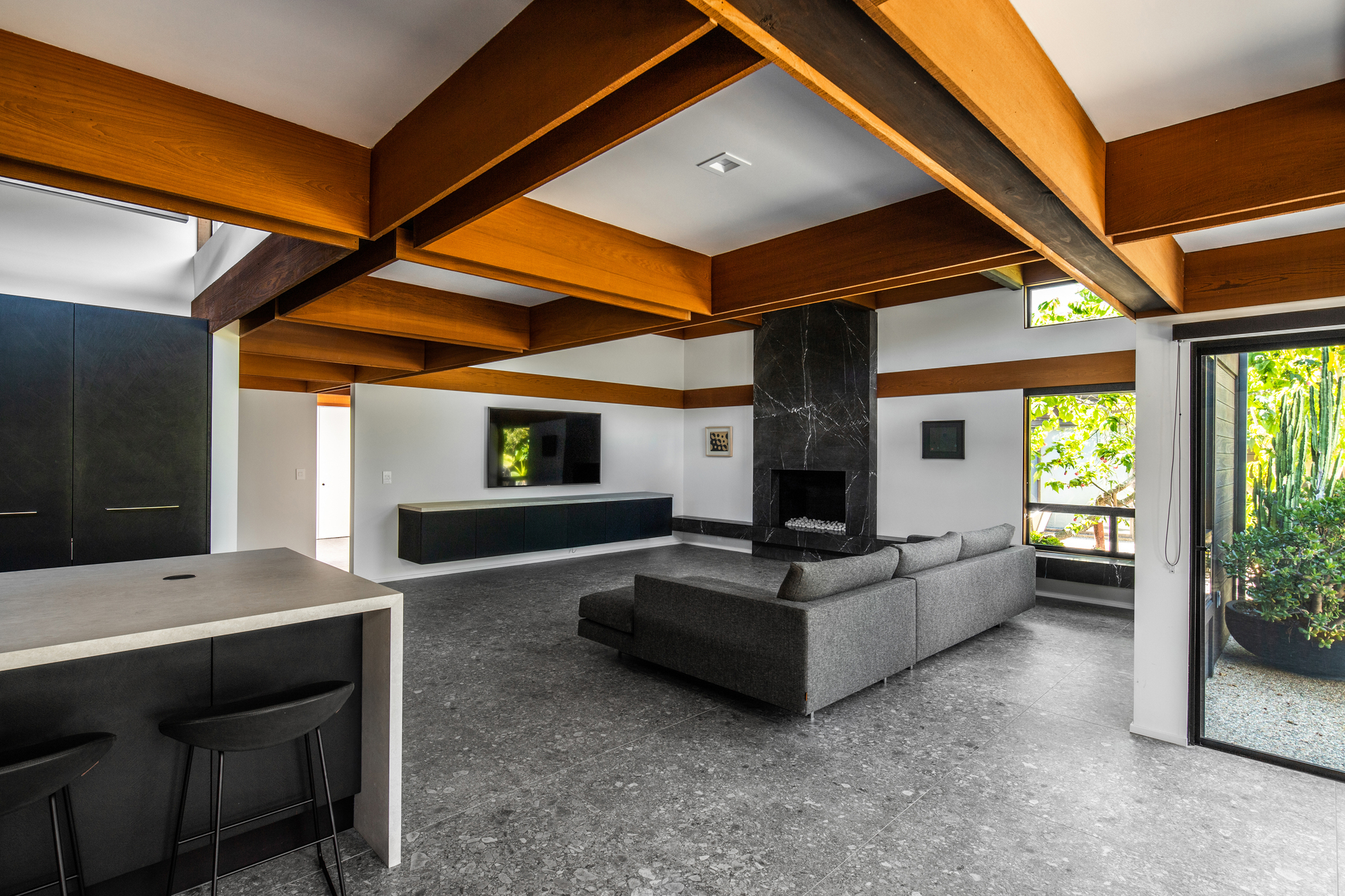 1974 Leonard Veitzer La Jolla Remodel / DNA Design Group-20