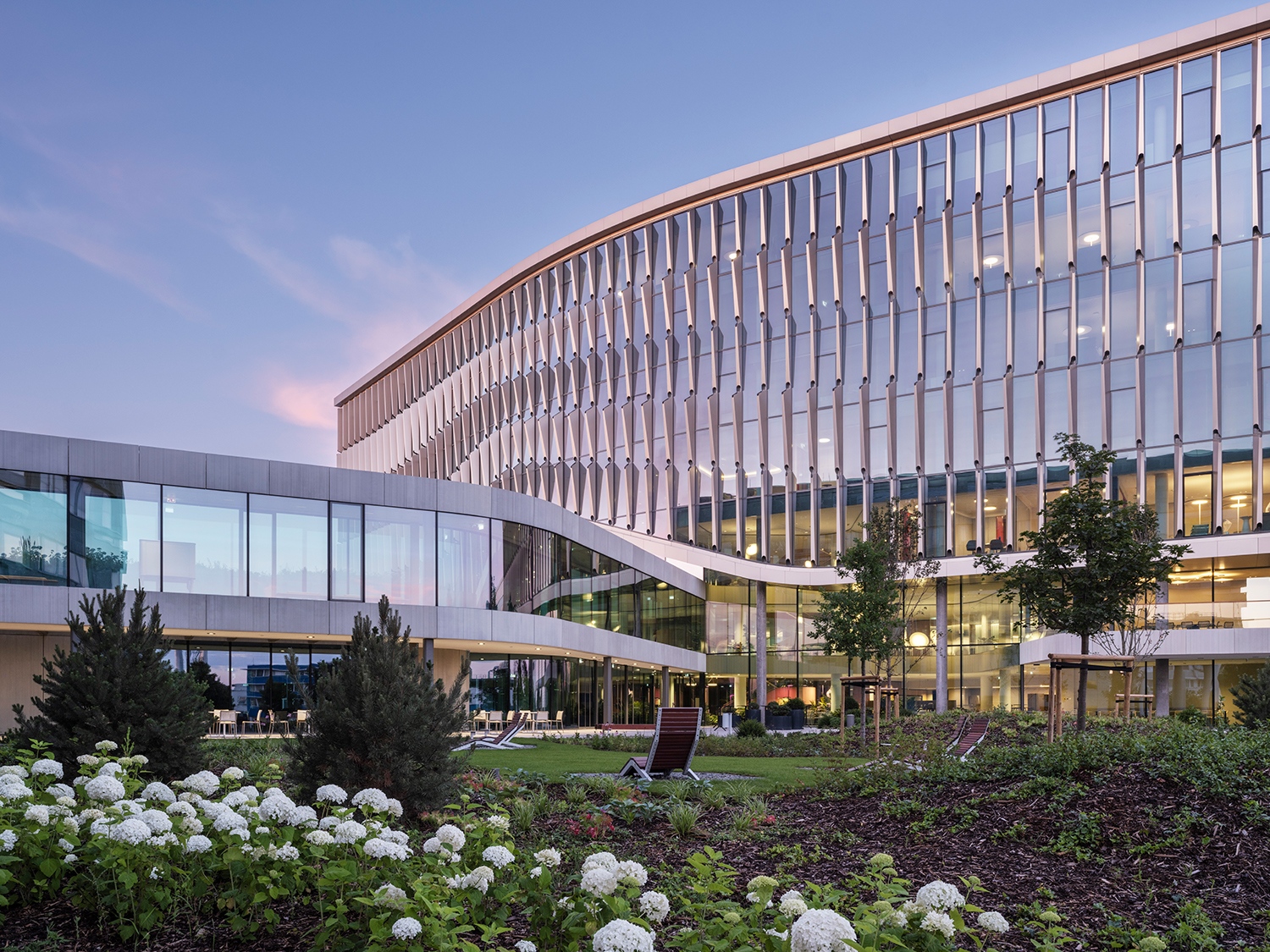 Richter Gedeon Nyrt·新办公楼丨ZDA – ZOBOKI建筑事务所等多家单位-5