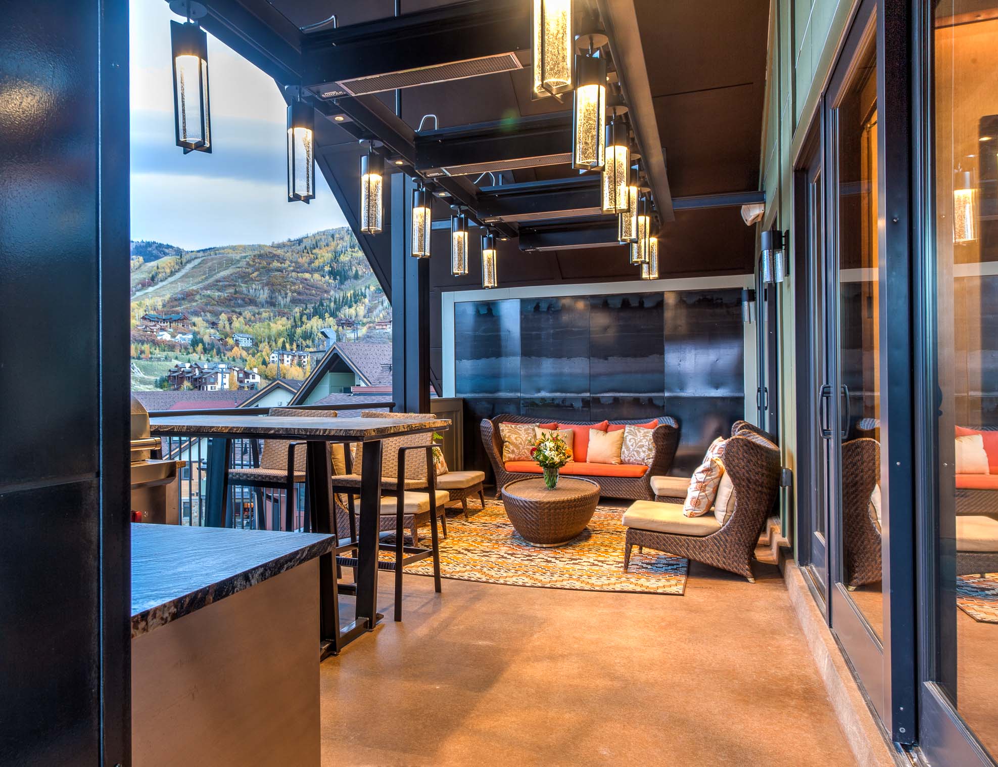 垂直艺术建筑打造四季皆宜的滑雪胜地顶层露台设计-30