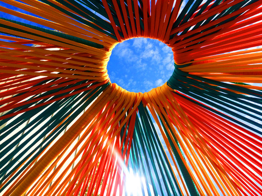 'Los Trompos'临时装置-24