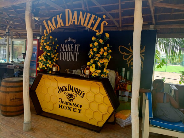 JACK DANIELS HONEY ON THE BEACH-4