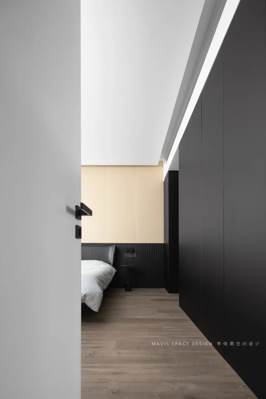 李佳眉设计 | 精装房大改造，黑白灰的简约空间-109