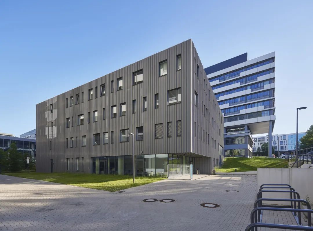 波鸿鲁尔大学ZGH研究中心丨德国波鸿丨盖博建筑设计-19