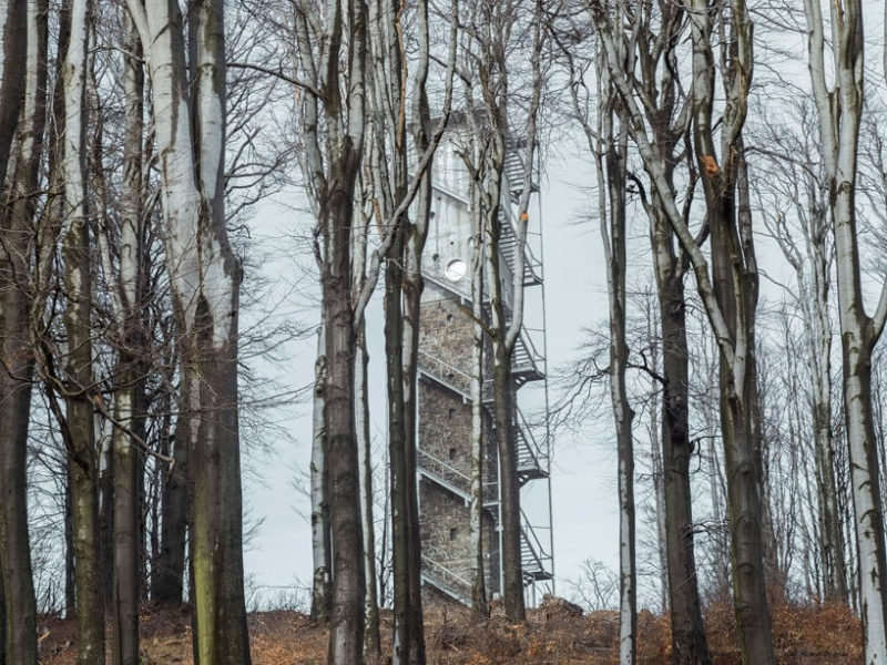 匈牙利旧废弃观测站改避难所丨Nart Architects-4