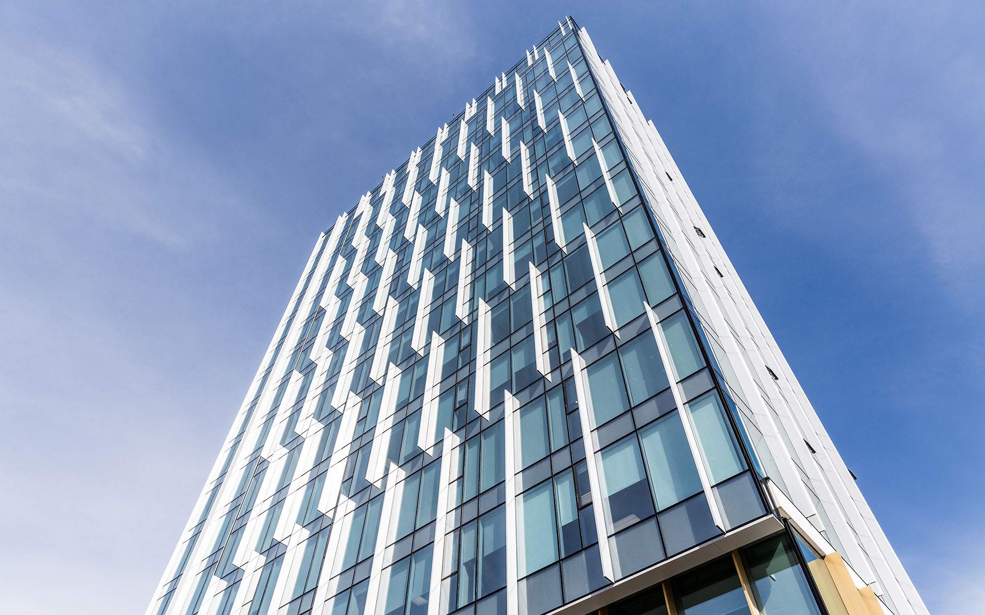 努尔苏丹的现代艺术商务中心·Aura-8