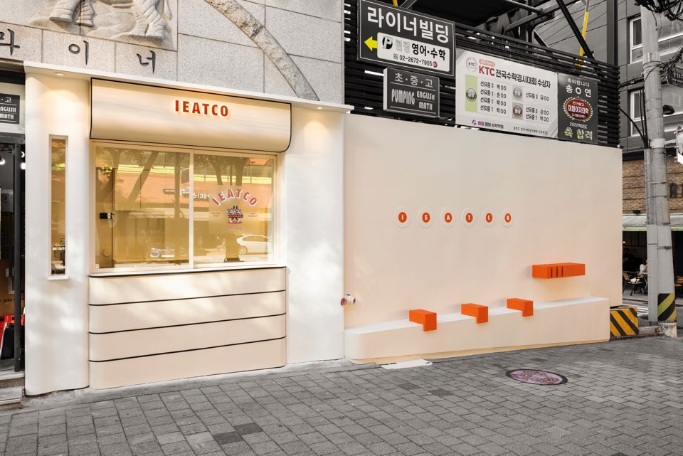 极简风格的咖啡厅室内设计-4