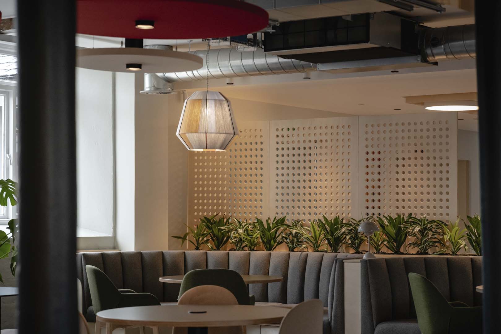 Ekho Studio将历史悠久的维多利亚工厂改造为现代办公空间丨英国-33